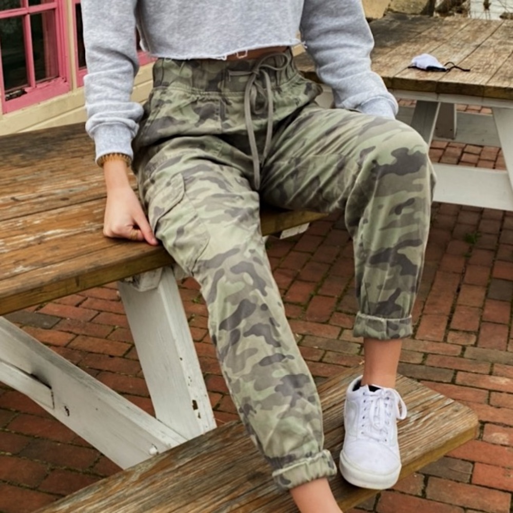 american eagle camo pants
